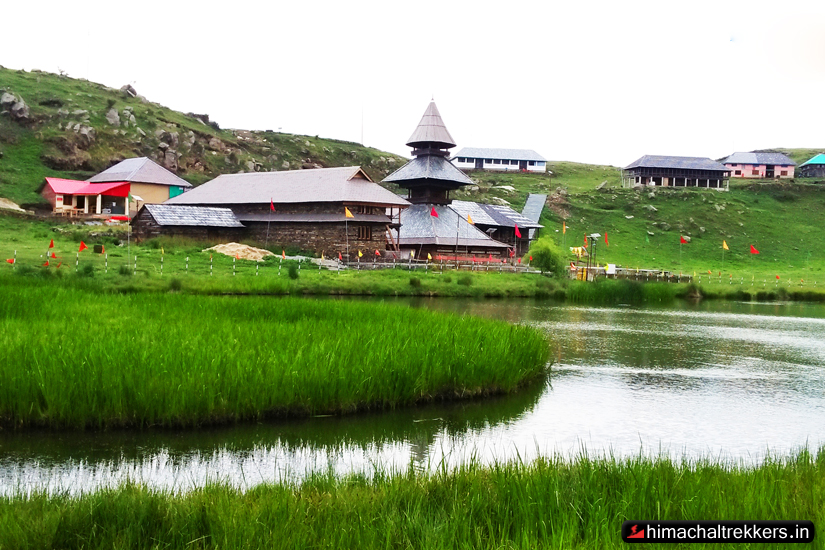 prashar lake trekking